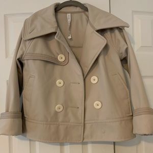 Lululemon lined water resistant jacket